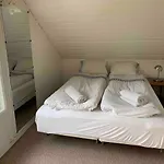 Large 4 Bedroom In With A Sunny Terrace Apartment