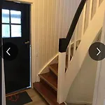 Large 4 Bedroom In With A Sunny Terrace *