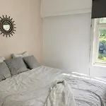 Large 4 Bedroom In With A Sunny Terrace *
