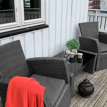 Large 4 Bedroom In With A Sunny Terrace