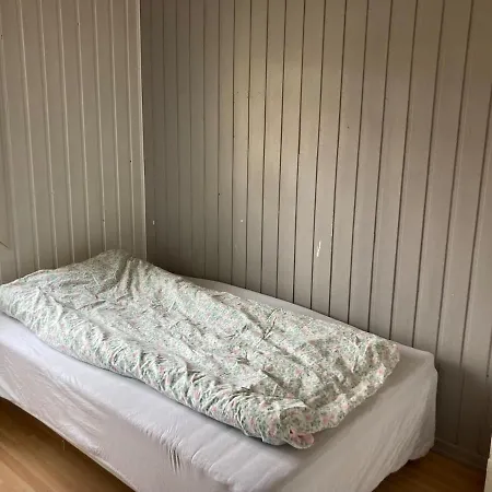 Apartment Large 4 Bedroom In With A Sunny Terrace *