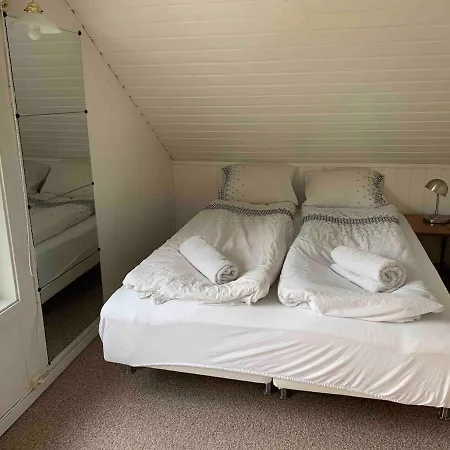 Large 4 Bedroom In With A Sunny Terrace Apartment