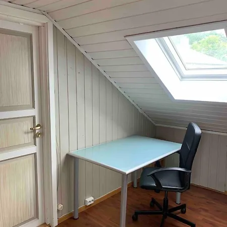 Large 4 Bedroom In With A Sunny Terrace Apartment