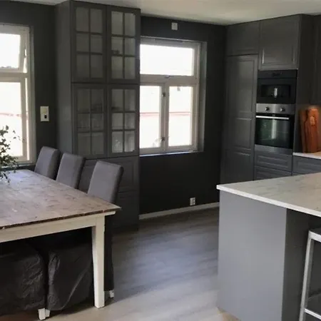 Large 4 Bedroom In With A Sunny Terrace Trondheim
