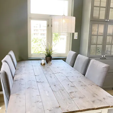 Large 4 Bedroom In With A Sunny Terrace Apartment Trondheim