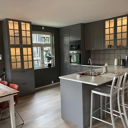 Apartment Large 4 Bedroom In With A Sunny Terrace